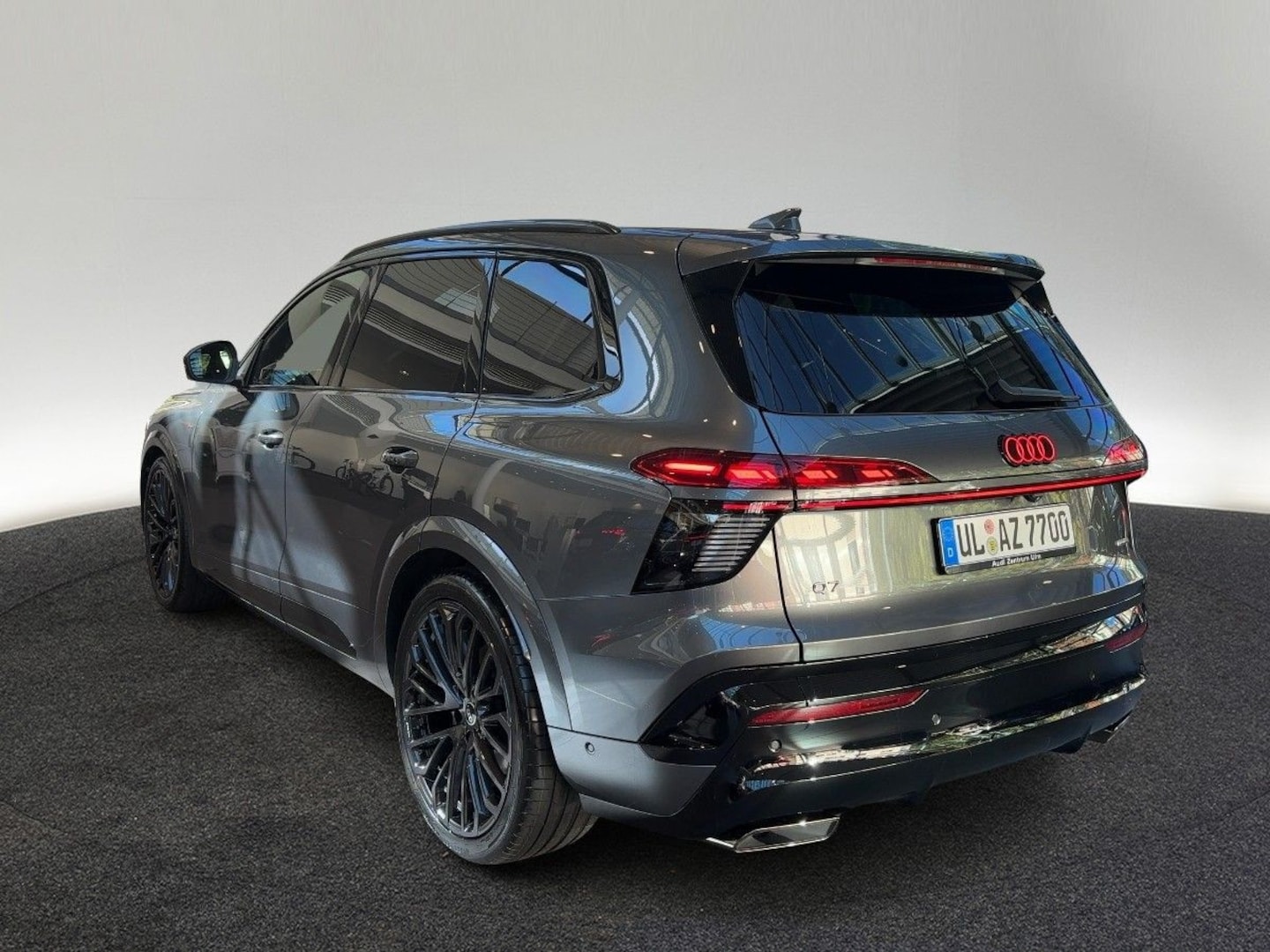 Bild über Audi Q7 SUV TDI quattro 220 kW tiptronic - für weitere Informationen kontaktieren Sie den Audi Partner