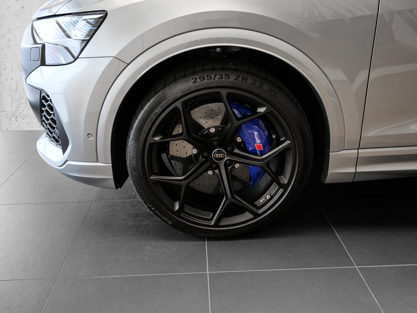 Bild über Audi RS Q8 SUV TFSI quattro 471 kW tiptronic - für weitere Informationen kontaktieren Sie den Audi Partner