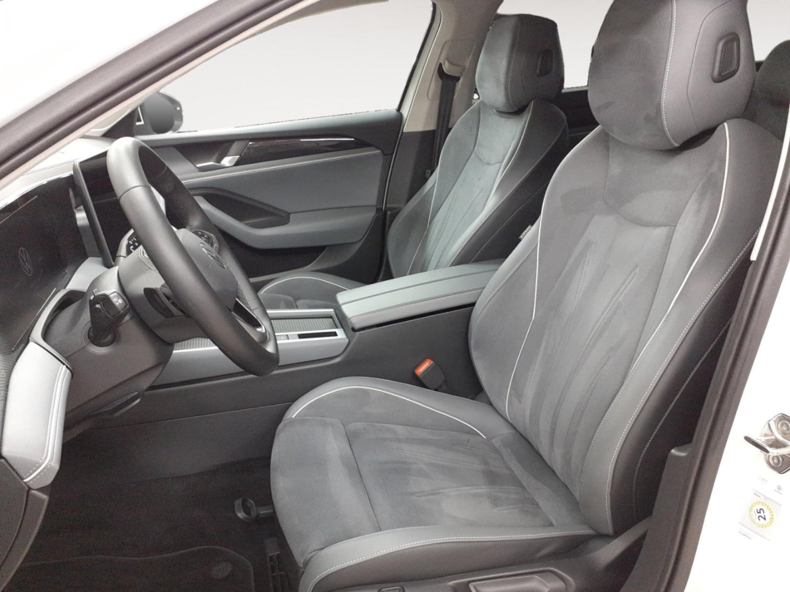 Volkswagen Passat – Bild 8