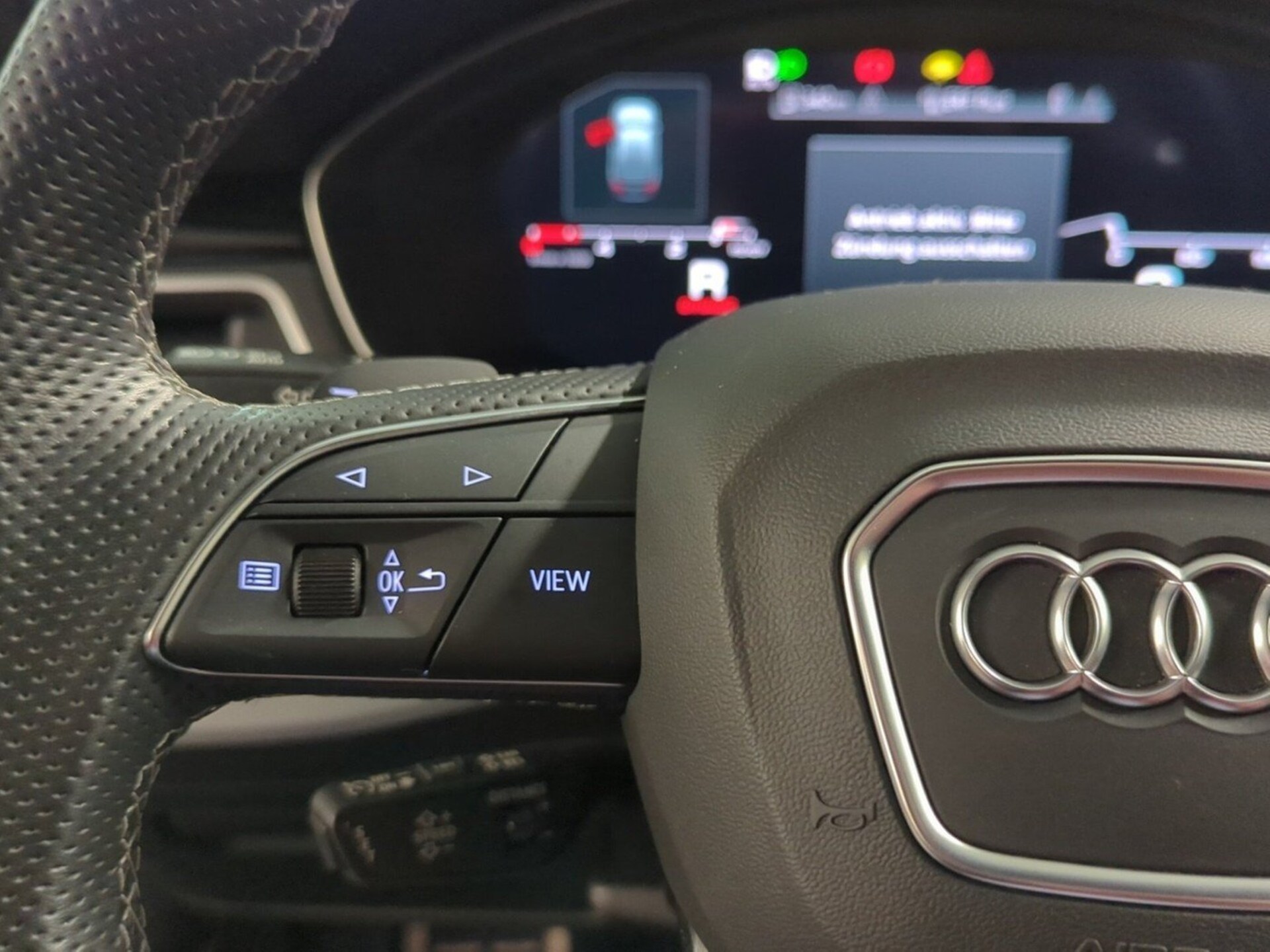 Audi A4 Avant S line