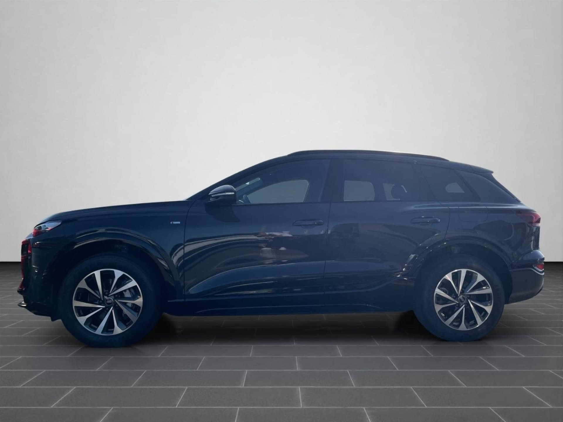 Audi Q6 SUV e-tron