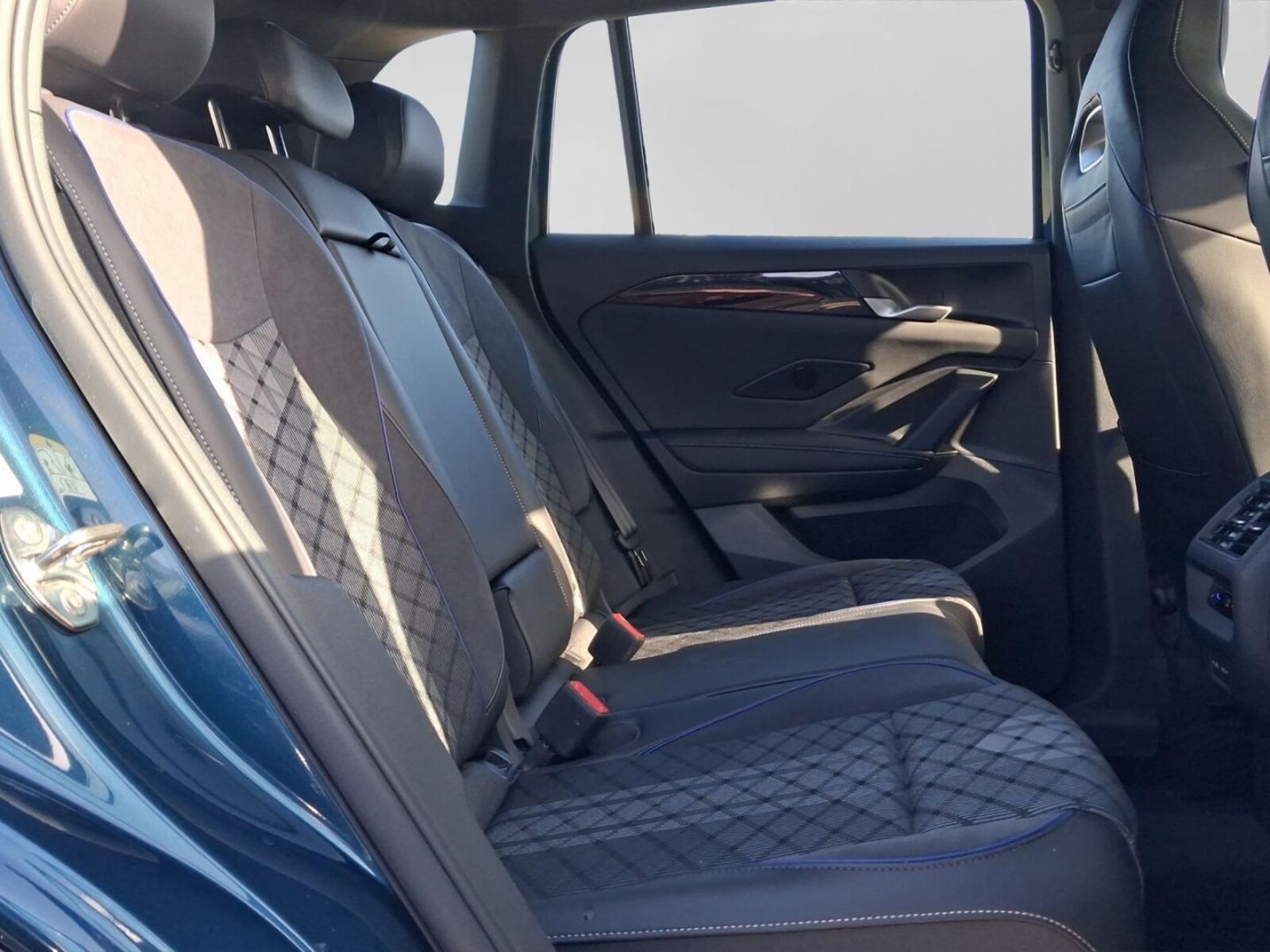 Volkswagen Tiguan – Bild 6