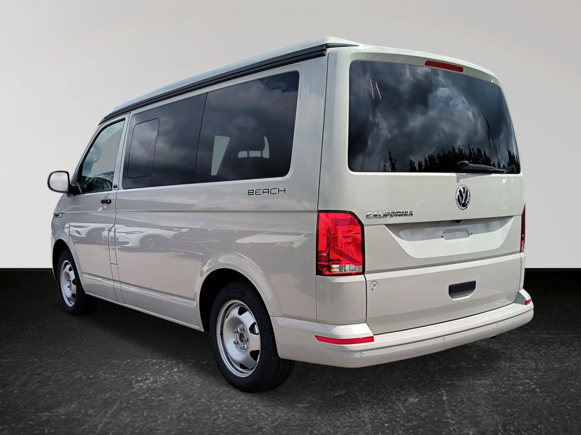 Volkswagen T6.1 California Beach