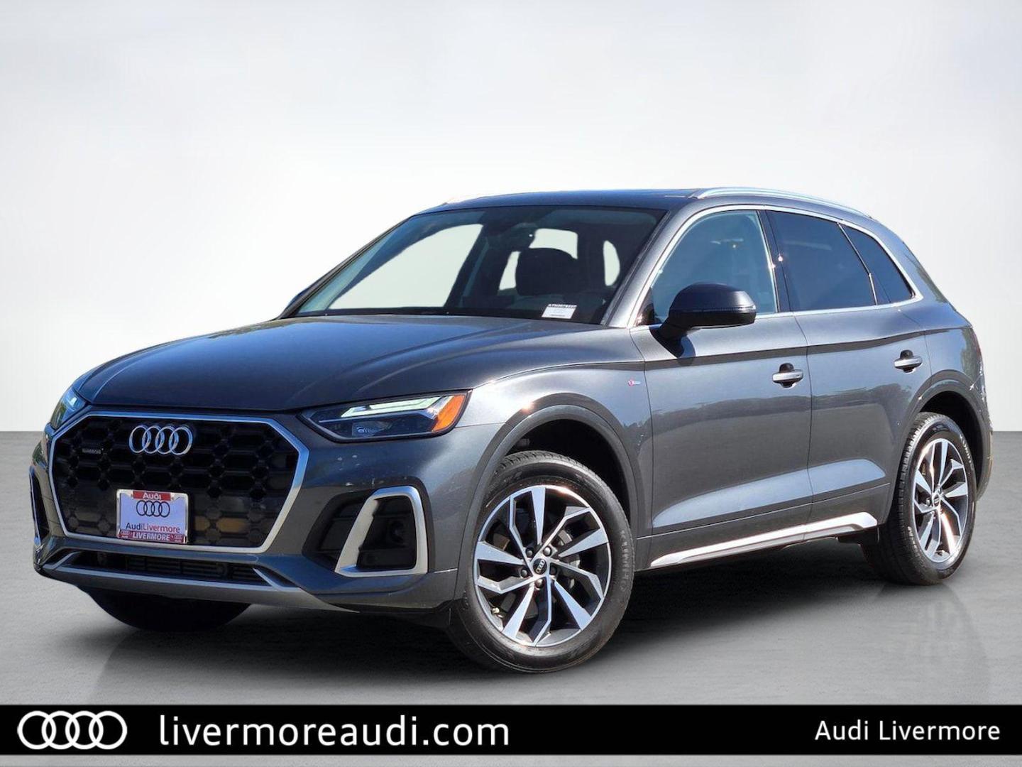 2022 Audi Q5 45 Premium's photo