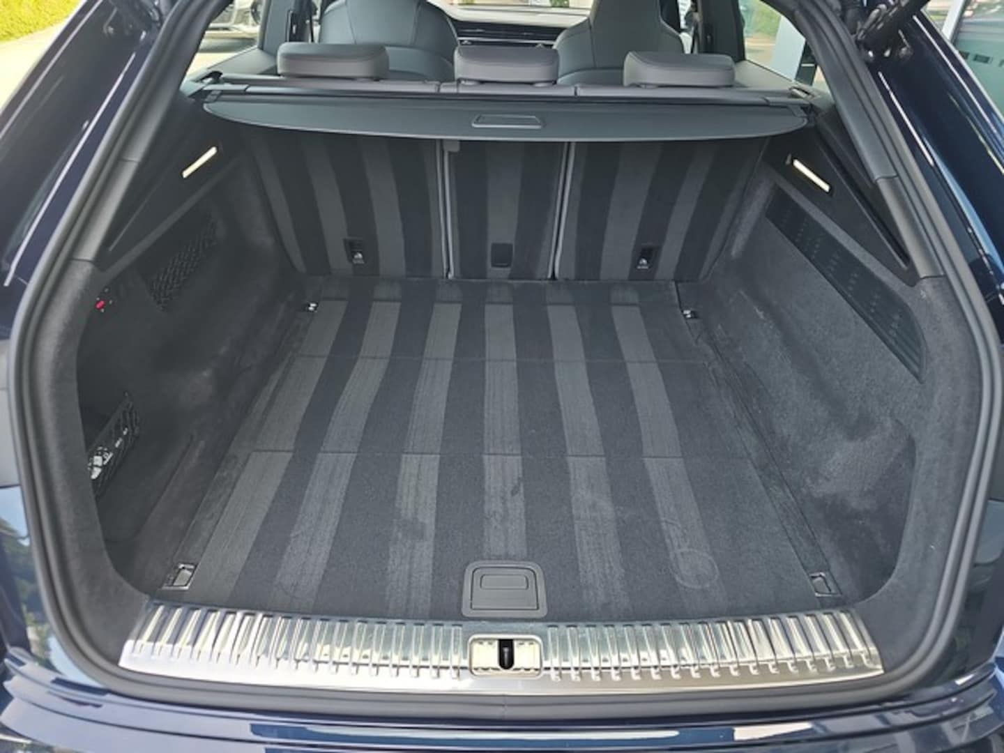 Bild über Audi Q8 SUV 50 TDI quattro tiptronic - für weitere Informationen kontaktieren Sie den Audi Partner