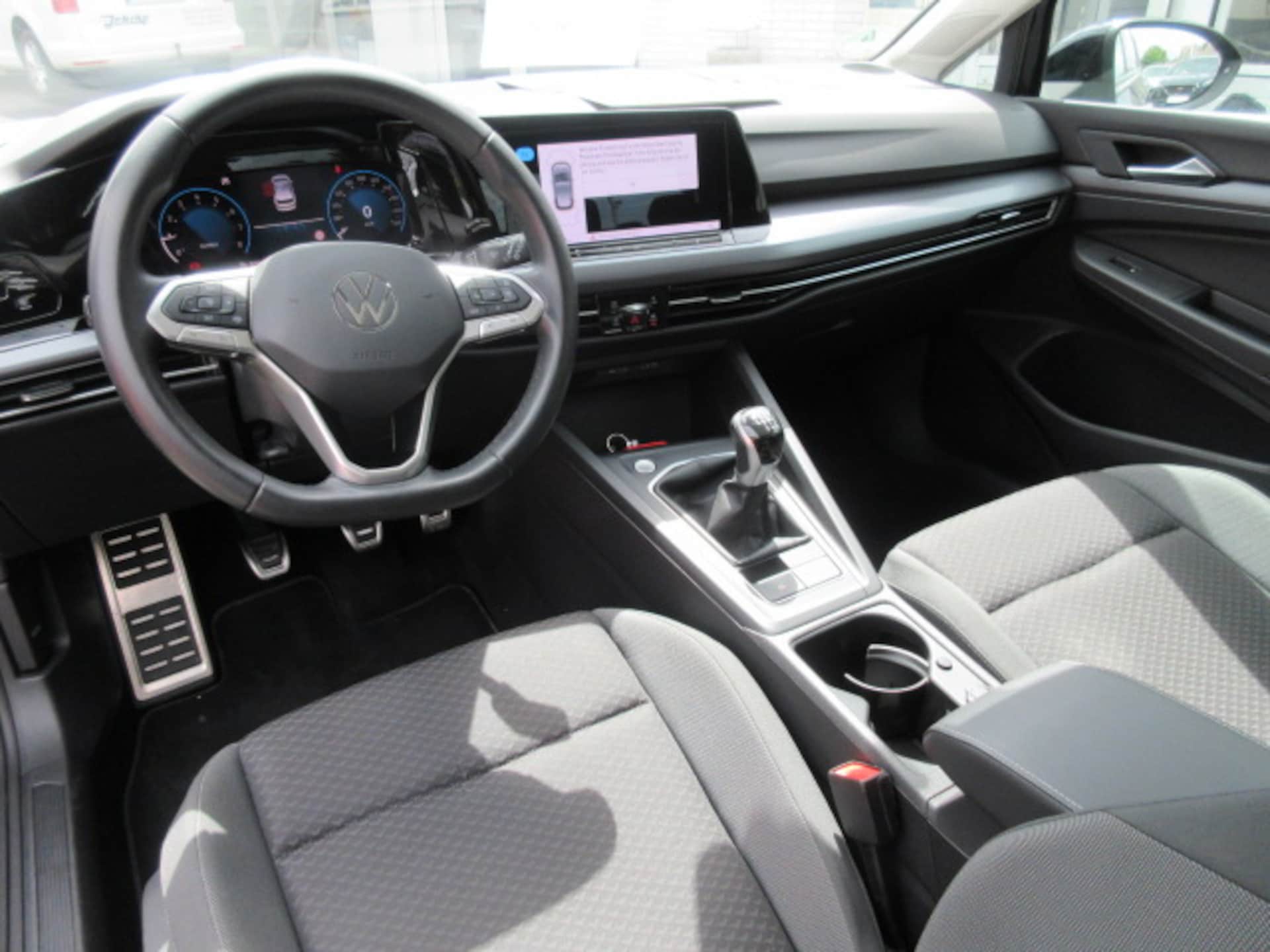 Volkswagen Golf Active