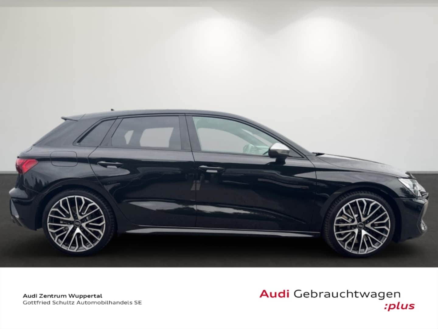 Bild über Audi S3 Sportback TFSI quattro S tronic - für weitere Informationen kontaktieren Sie den Audi Partner