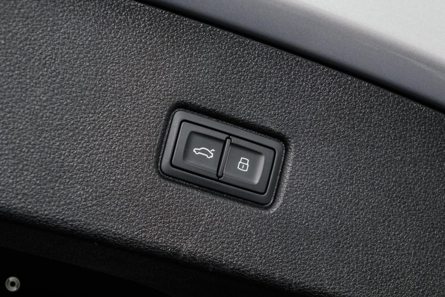 Image about Audi Q5 Sportback 40 TDI quattro S tronic