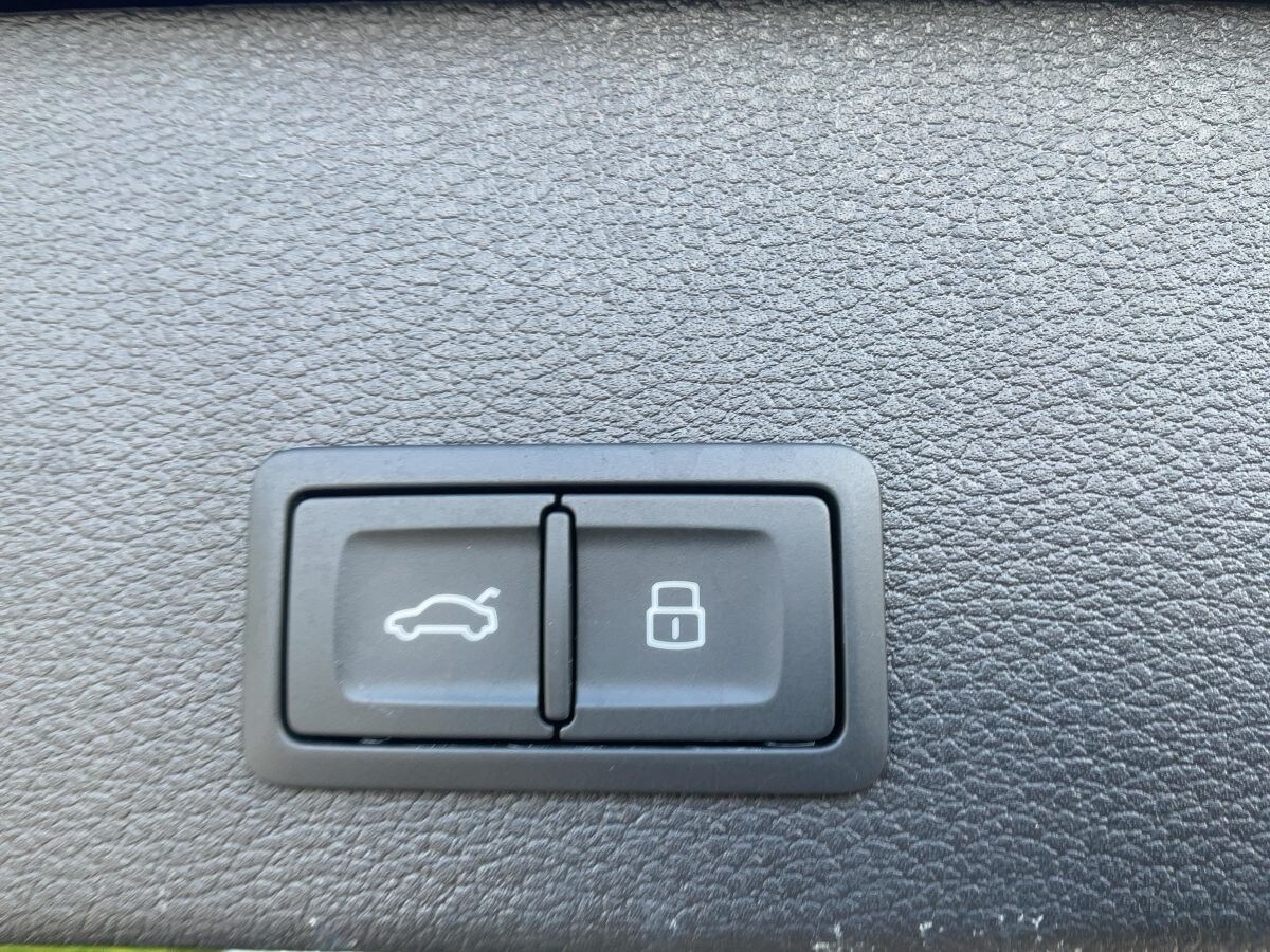Image about Audi Q2 advanced 30 TDI Schaltgetriebe
