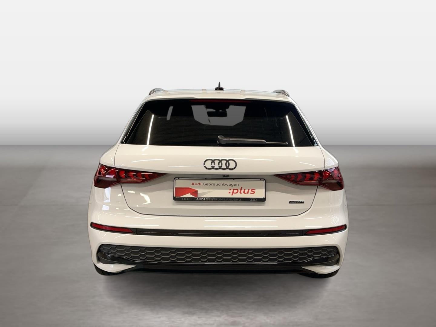 Bild über Audi A3 Sportback TFSI quattro S tronic - für weitere Informationen kontaktieren Sie den Audi Partner
