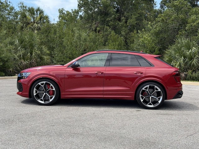 2027 Audi RS Q8 SUV performance