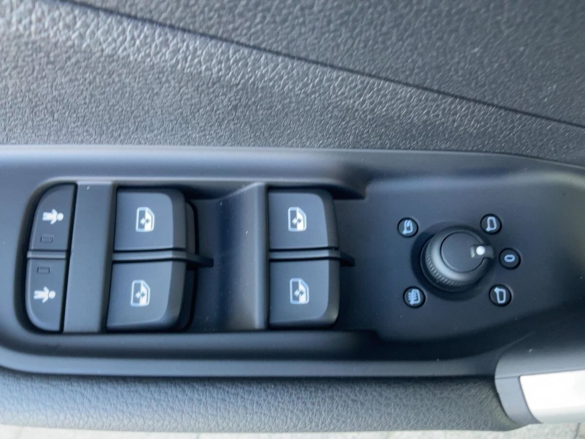 Image about Audi Q2 advanced 30 TDI Schaltgetriebe
