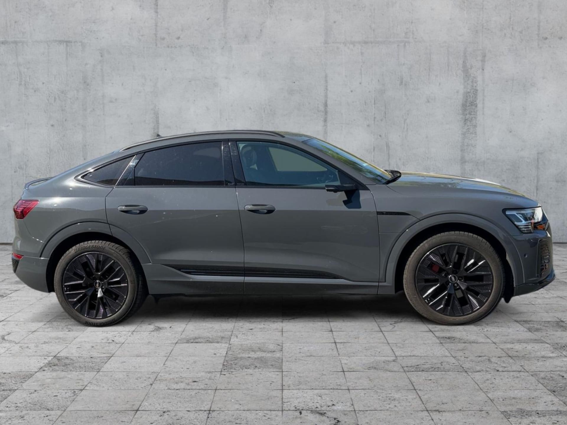 Audi Q8 Sportback e-tron S line