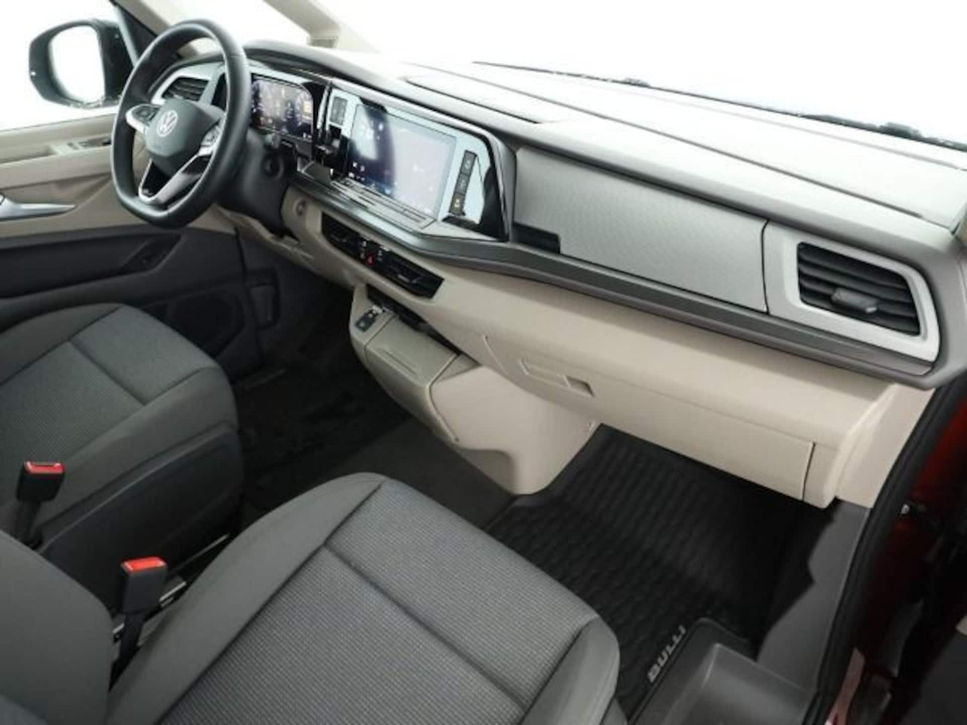Volkswagen Multivan Langversion Basis-Modell