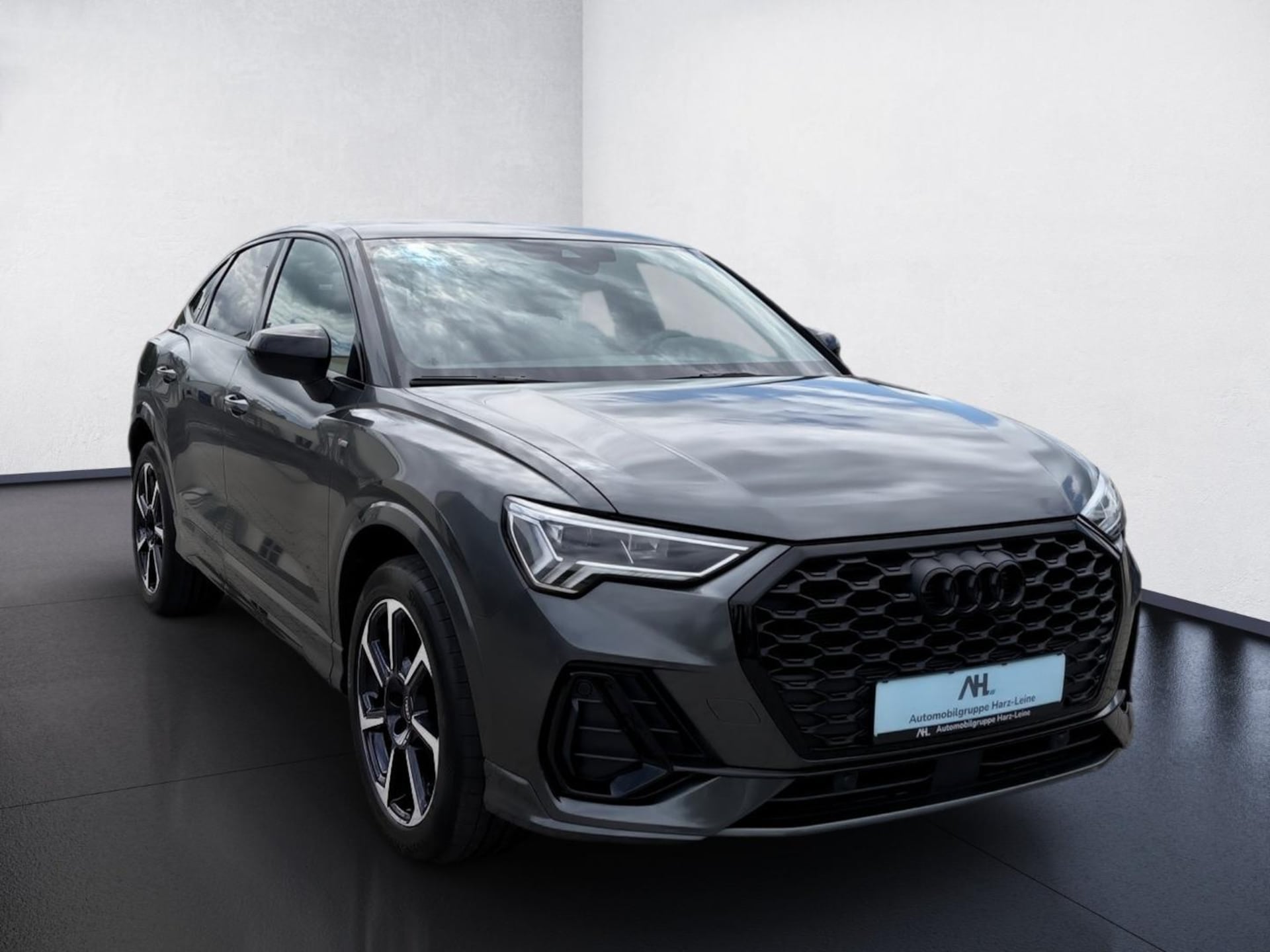 Audi Q3 Sportback S line