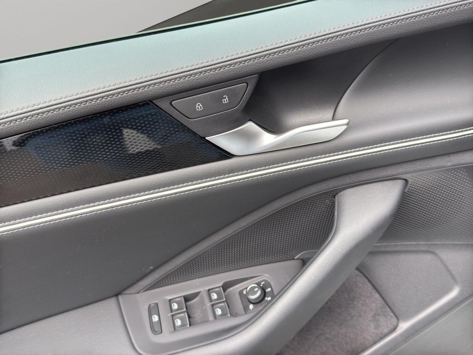 Volkswagen Passat – Bild 13