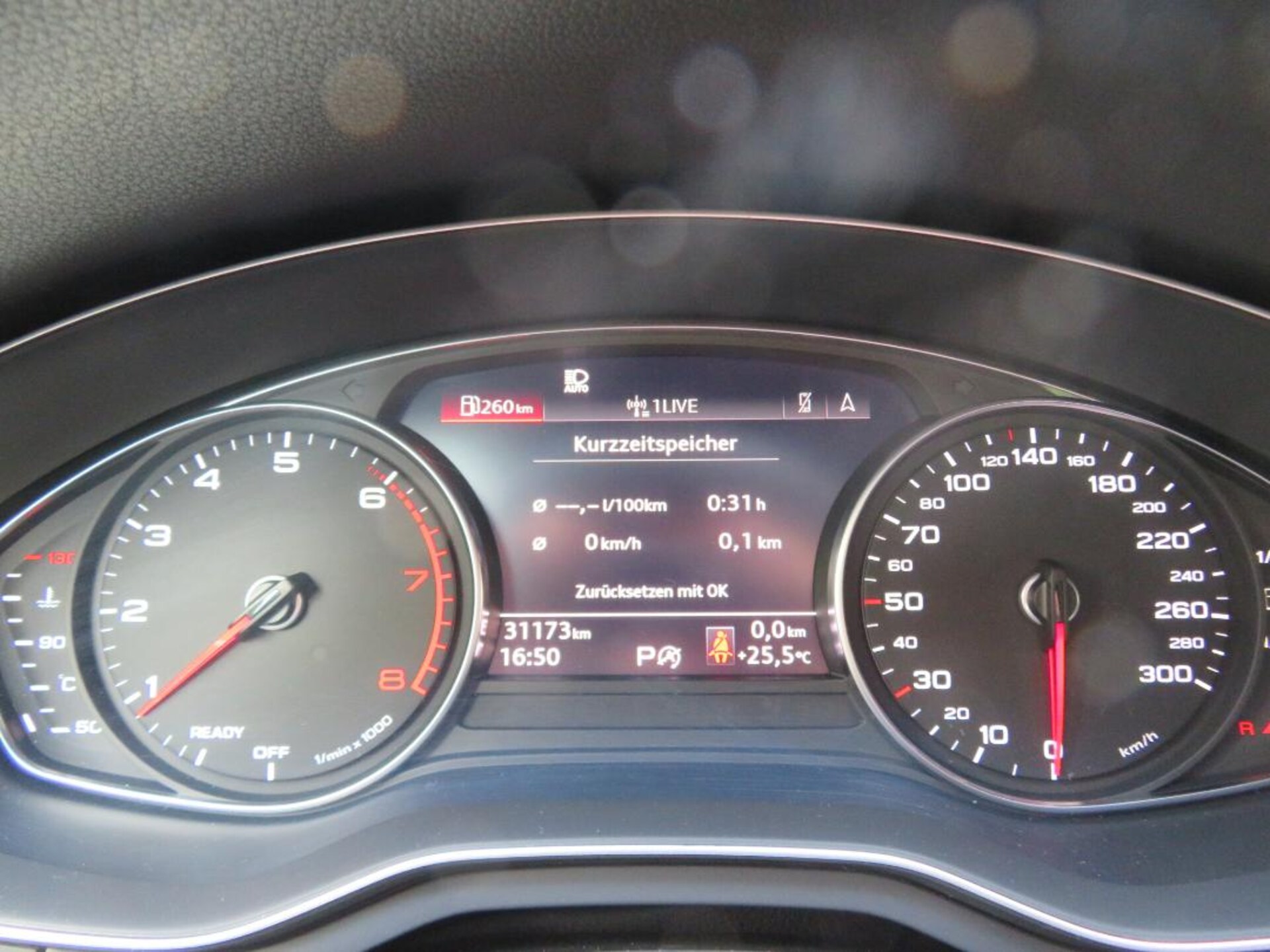 Audi A4 Avant S line
