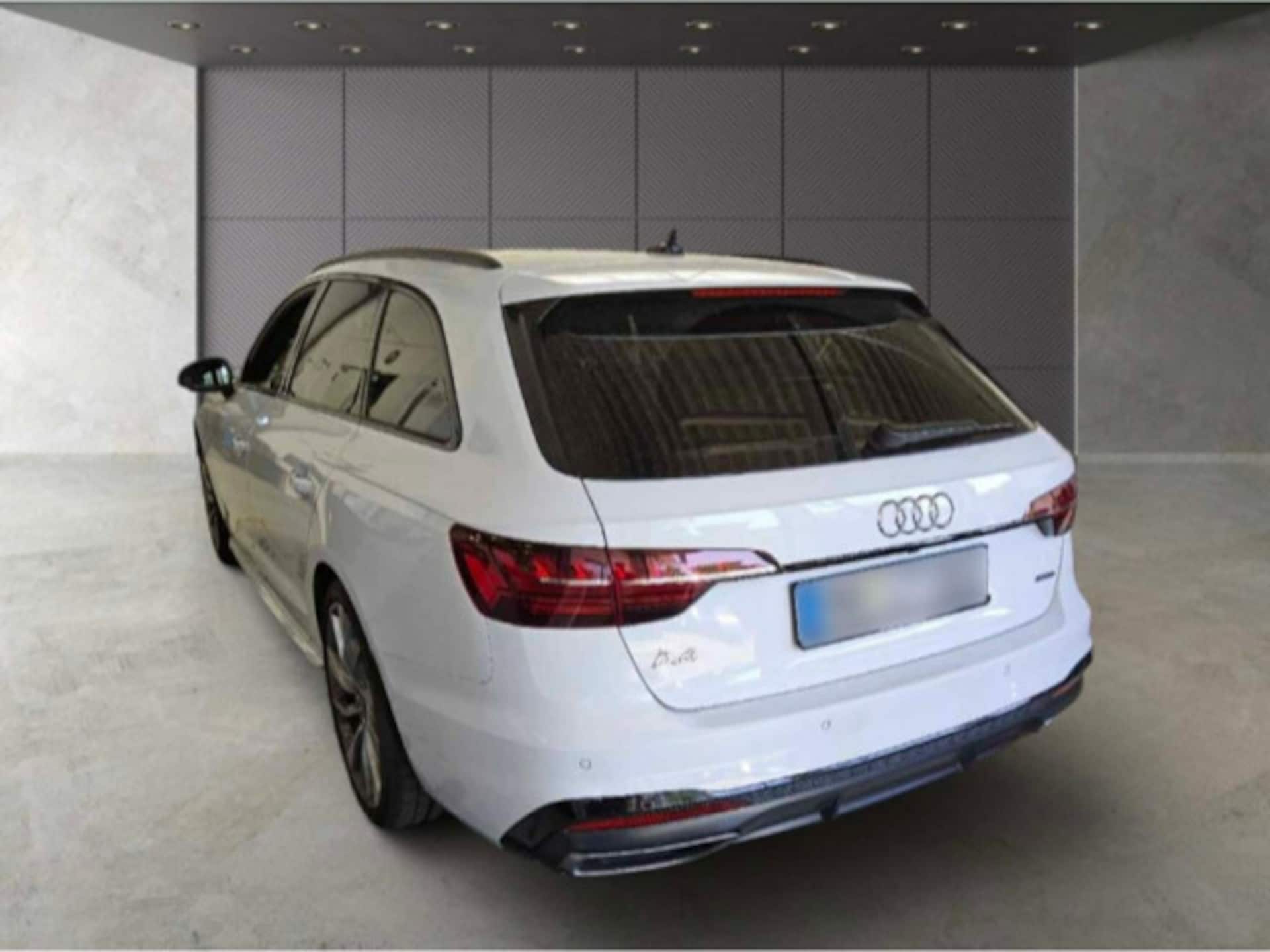 Audi A4 Avant S line