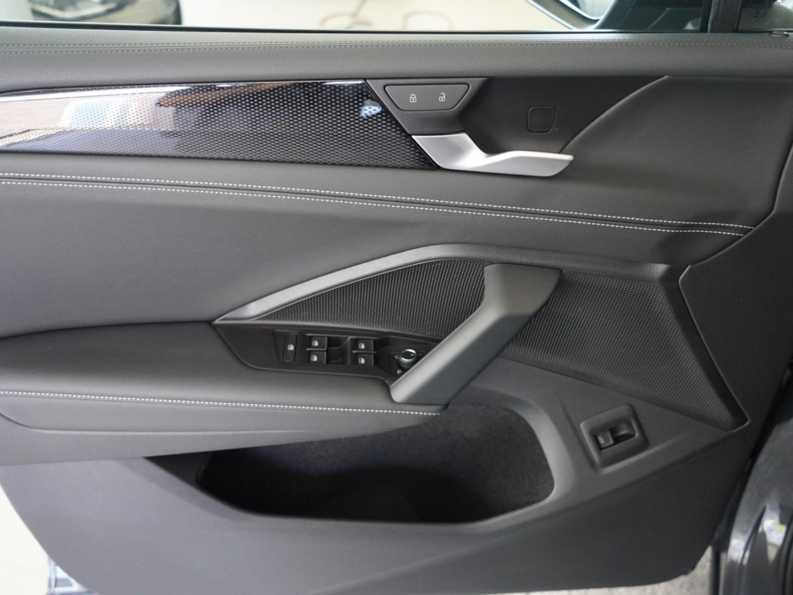 Volkswagen Tiguan – Bild 6