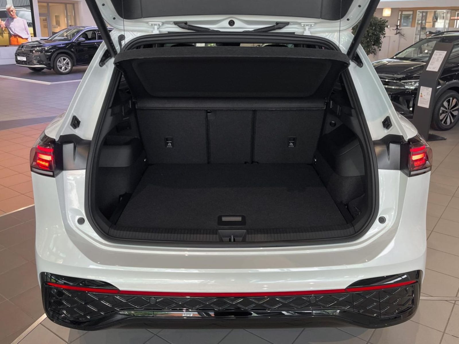 Volkswagen Tiguan – Bild 17