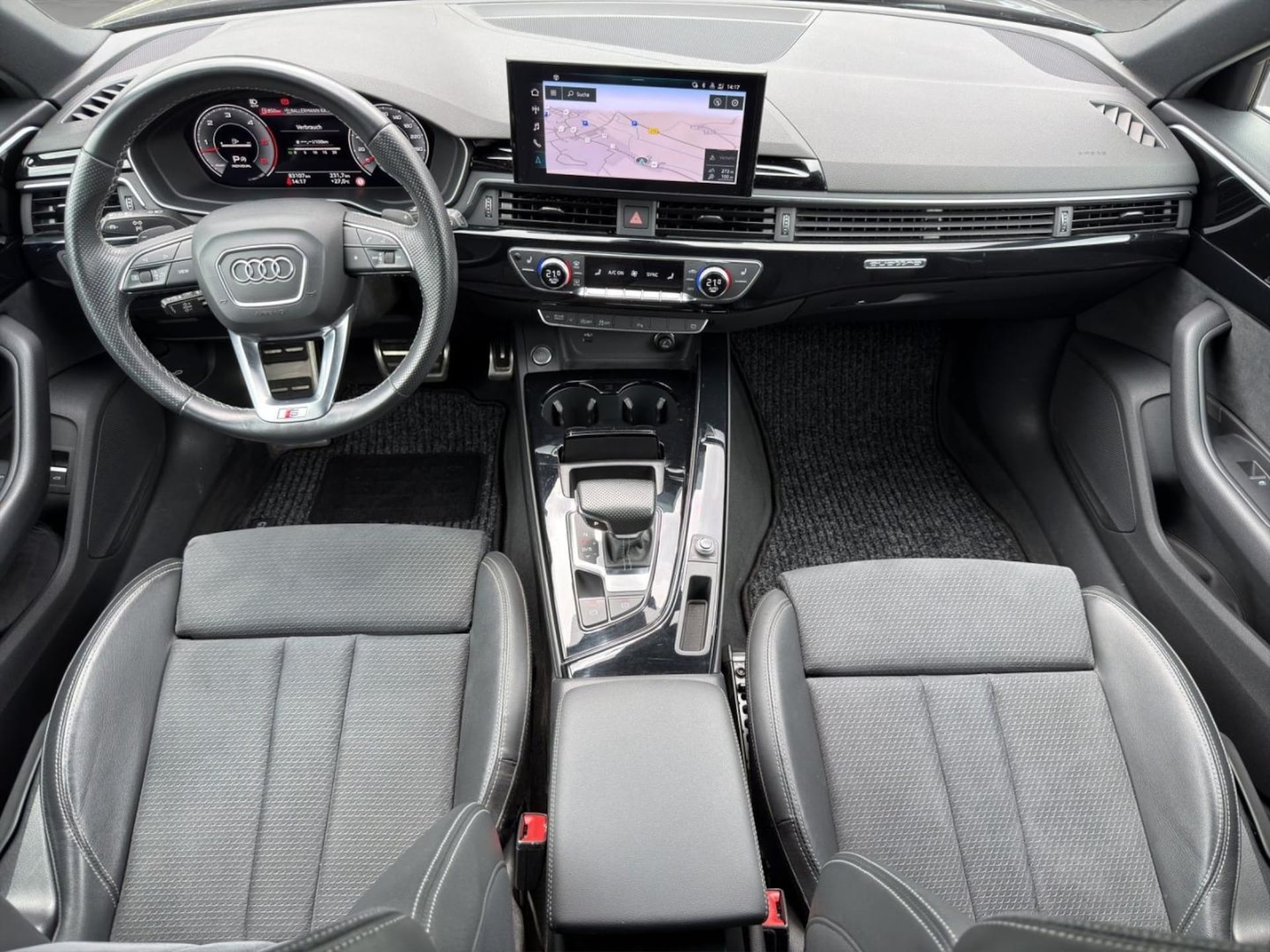 Audi A4 Avant S line