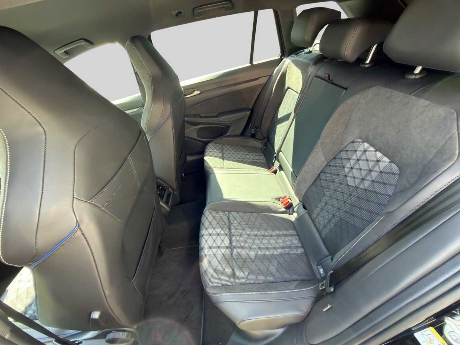 Volkswagen Golf Variant – Bild 14