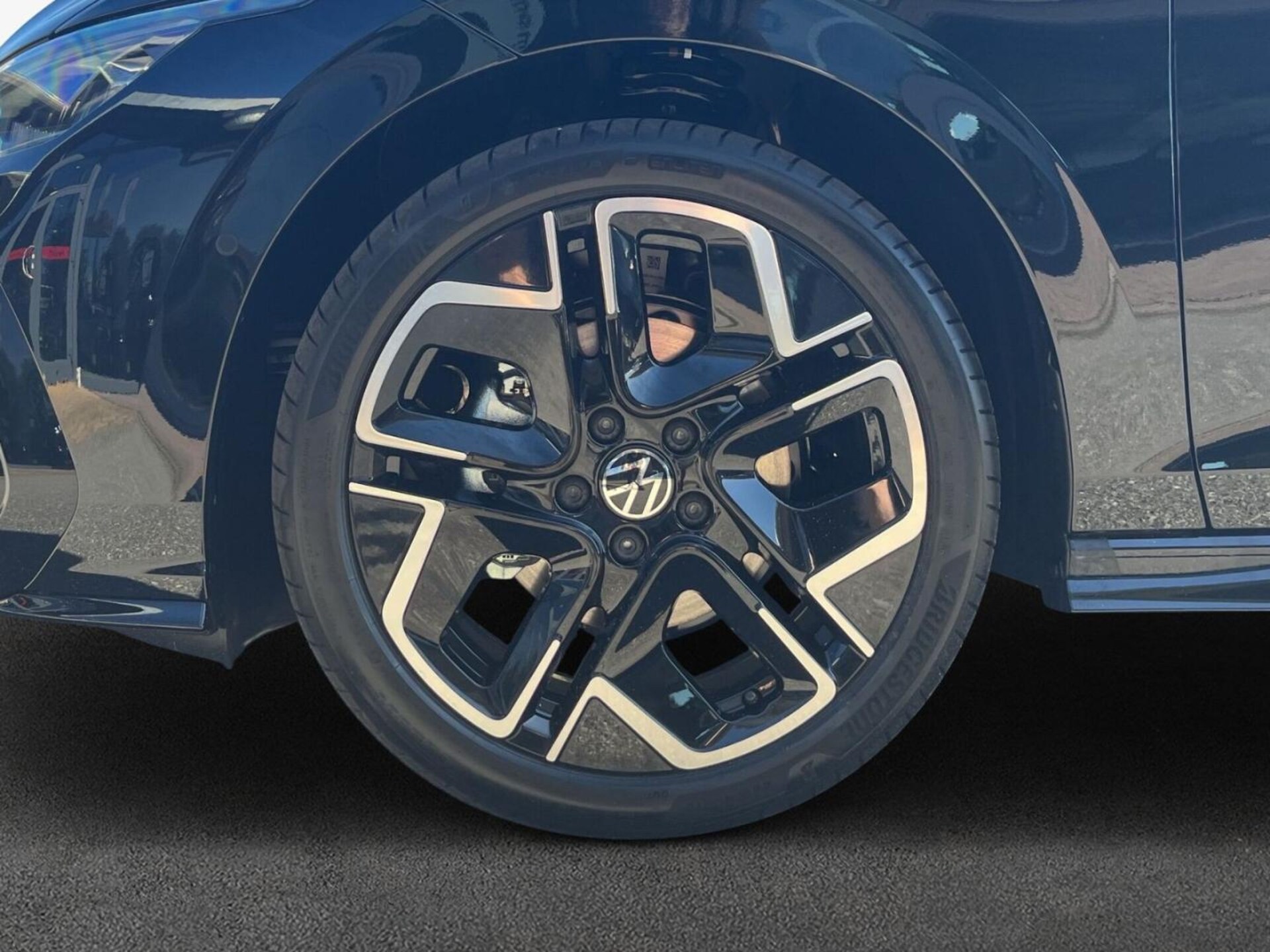 Volkswagen Golf R-Line