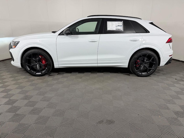 2026 Audi RS Q8 SUV performance