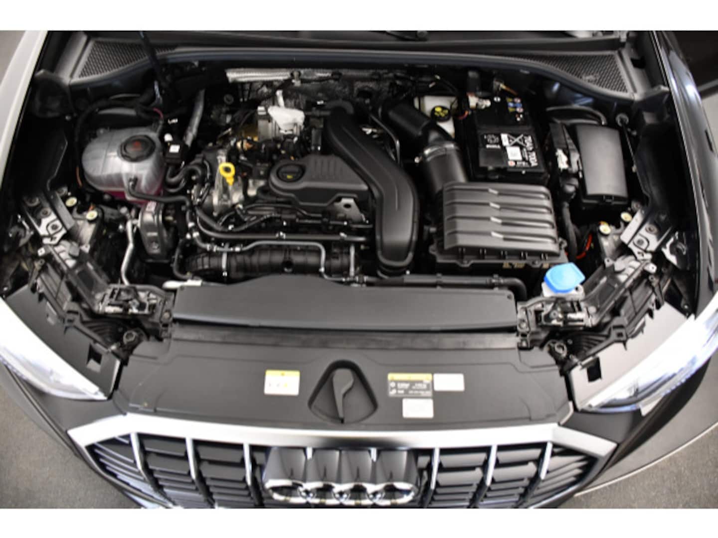 Bild über Audi Q3 TFSI 110 kW S tronic - für weitere Informationen kontaktieren Sie den Audi Partner
