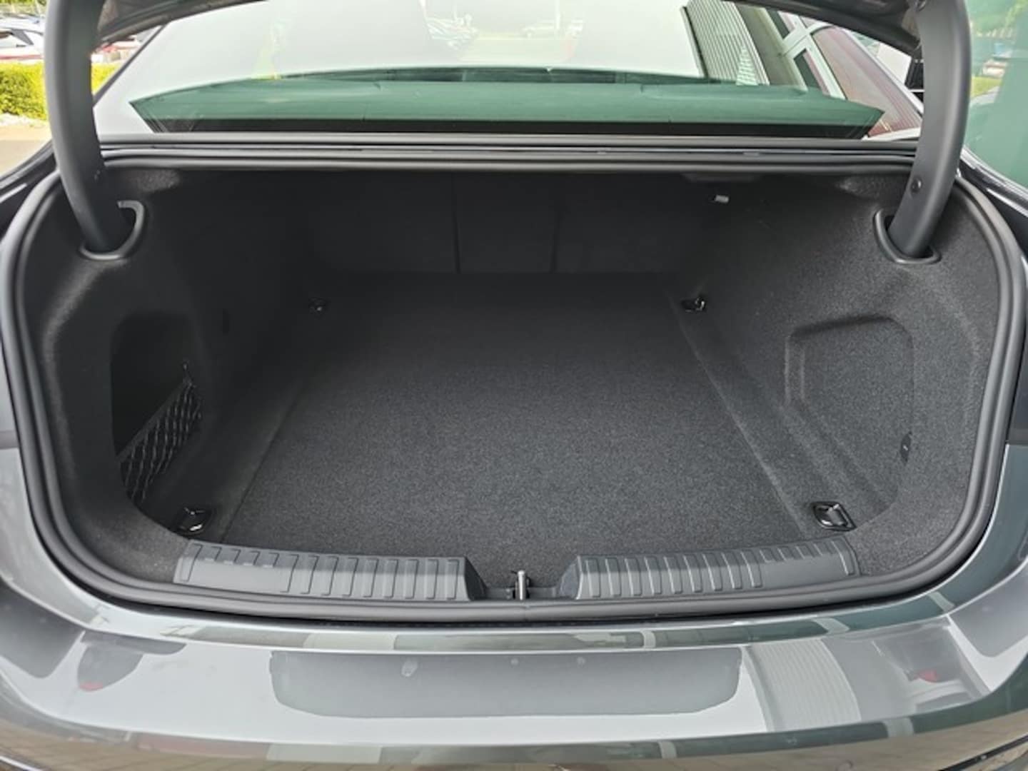 Bild über Audi A6 Limousine TDI quattro 150 kW S tronic - für weitere Informationen kontaktieren Sie den Audi Partner
