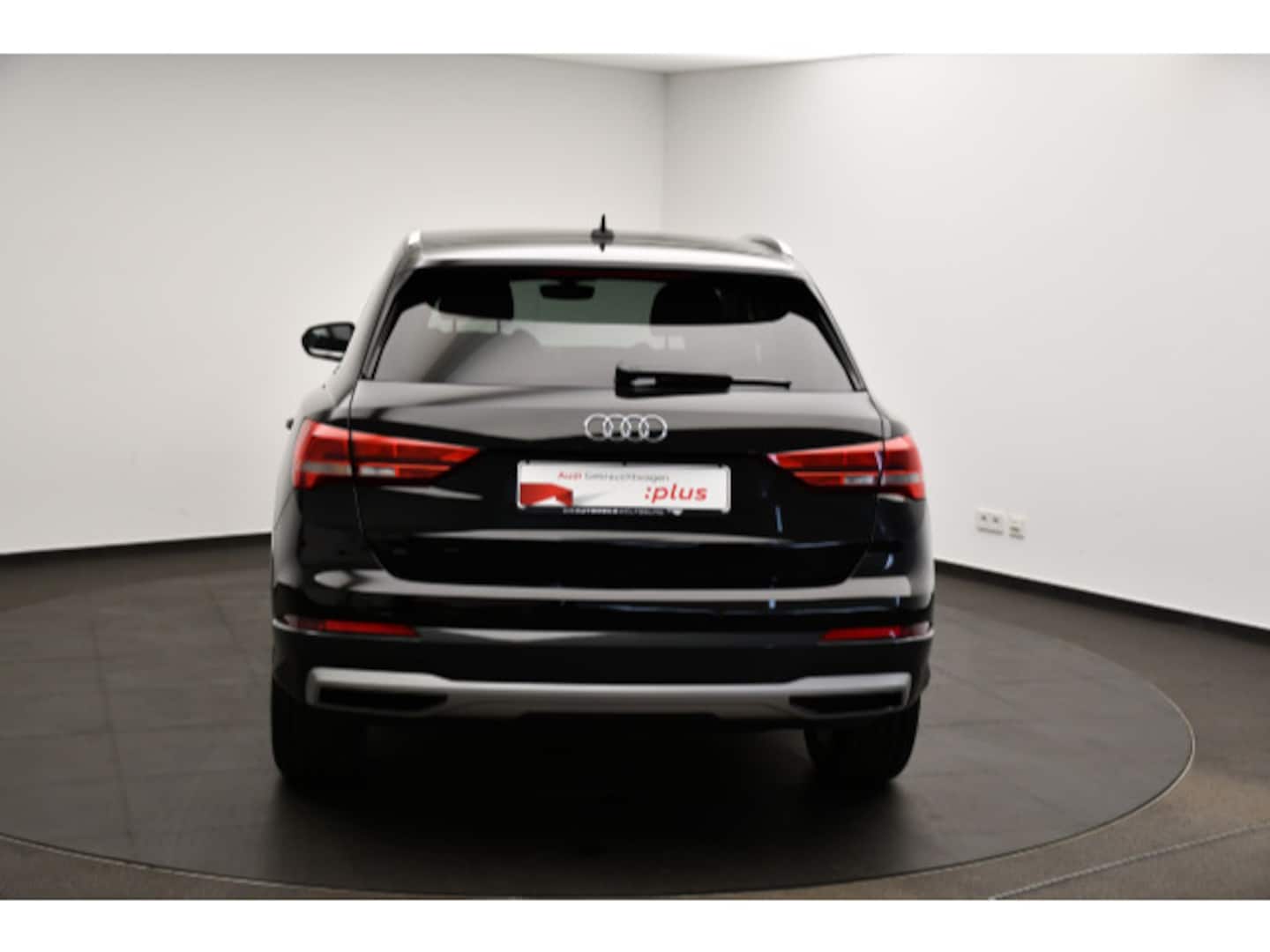 Bild über Audi Q3 TFSI 110 kW S tronic - für weitere Informationen kontaktieren Sie den Audi Partner