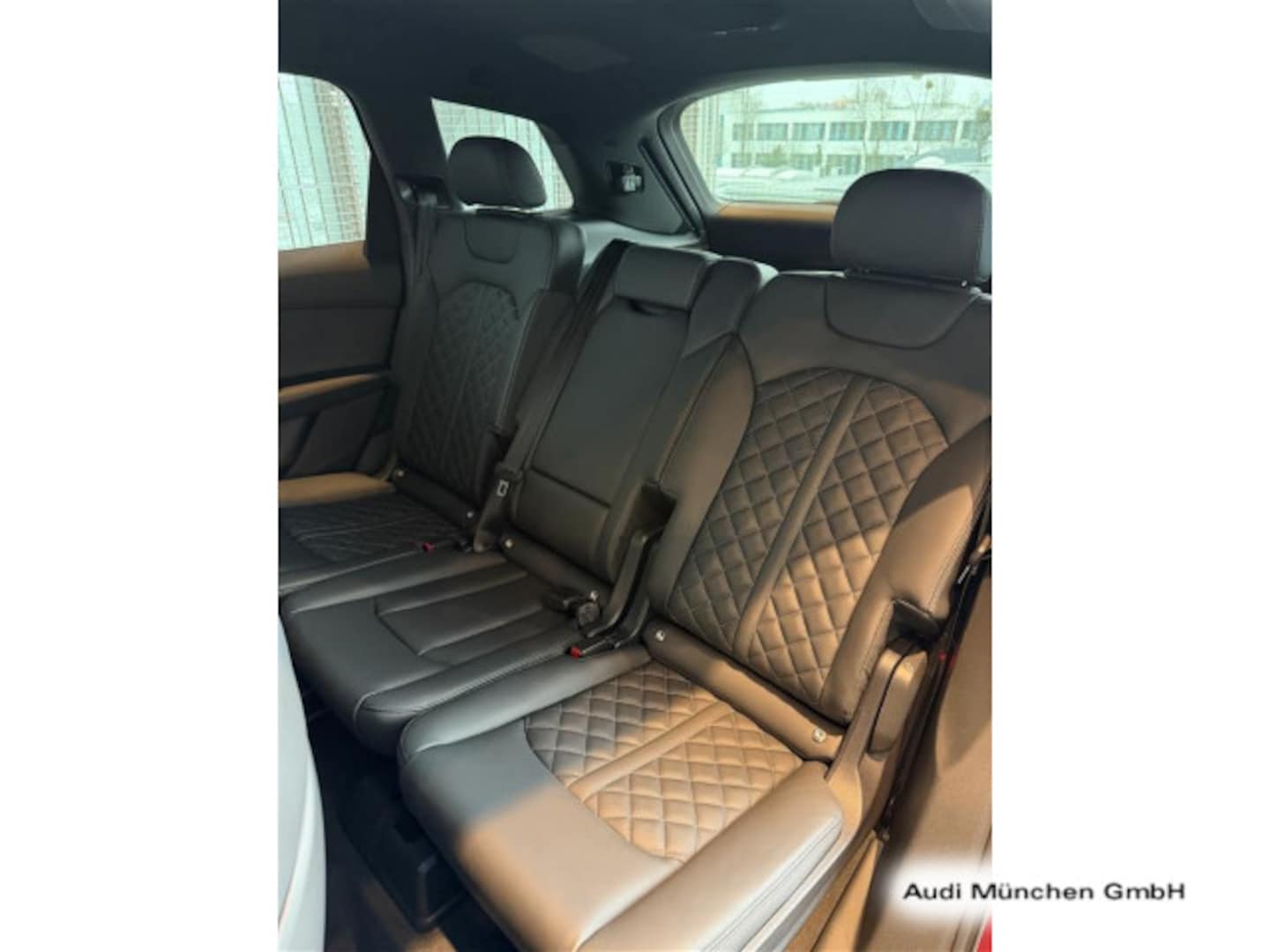 Bild über Audi Q7 SUV S line 50 TDI quattro tiptronic - für weitere Informationen kontaktieren Sie den Audi Partner