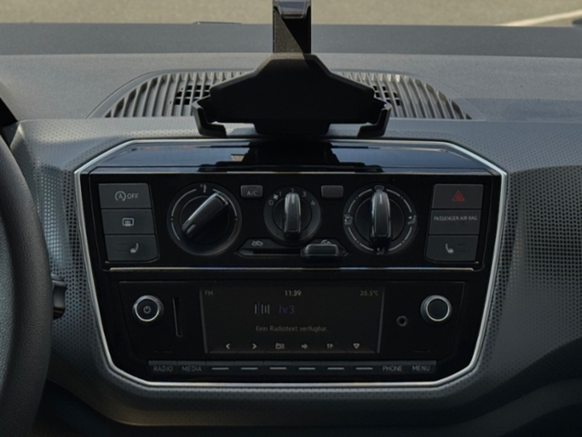 Volkswagen up! join up!