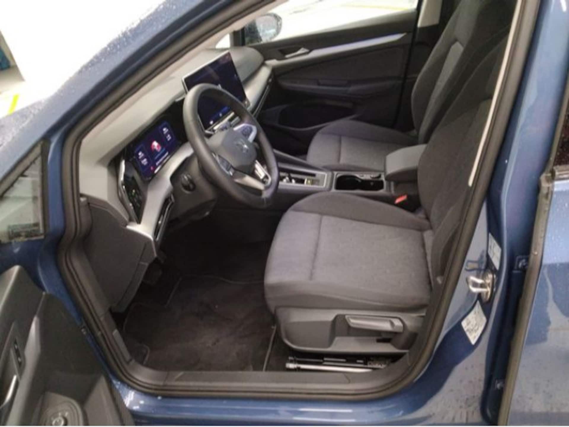 Volkswagen Golf Variant Life