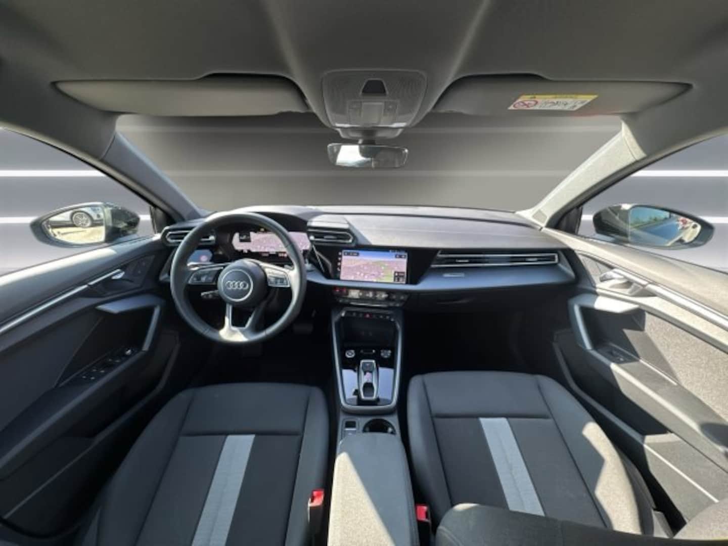 Bild über Audi A3 Sportback 30 TFSI S tronic - für weitere Informationen kontaktieren Sie den Audi Partner
