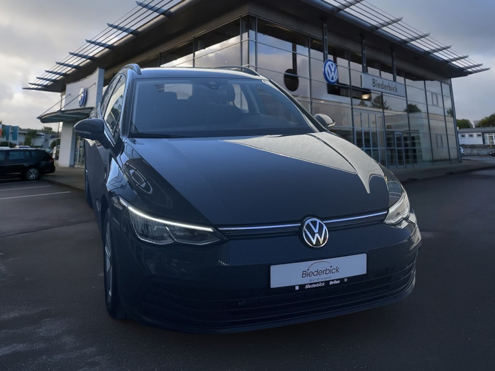 Volkswagen Golf Variant Life