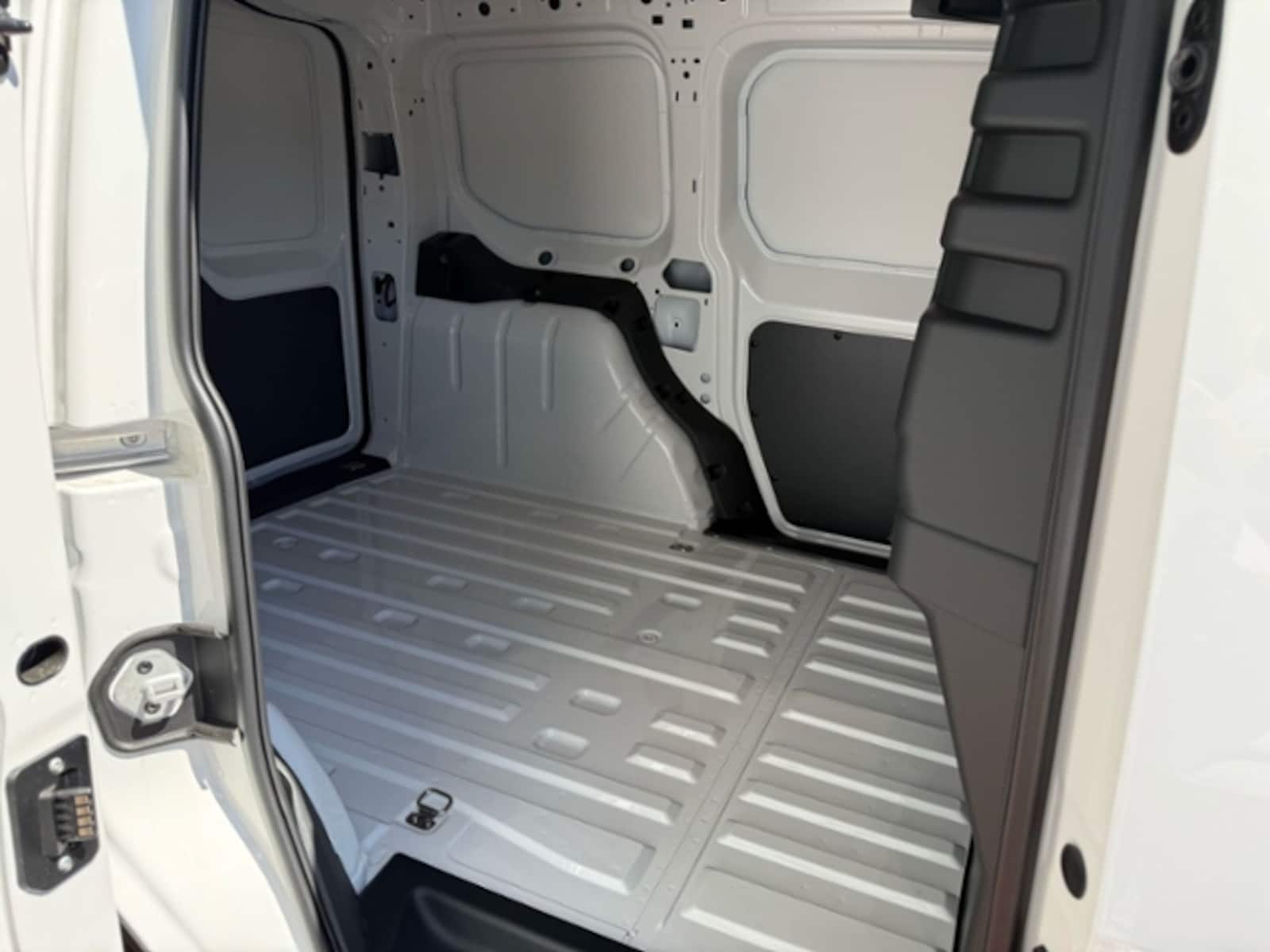 Volkswagen Caddy Cargo – Bild 12