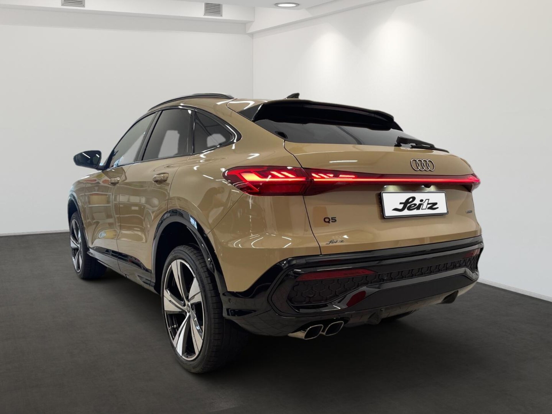 Audi Q5 Sportback edition one