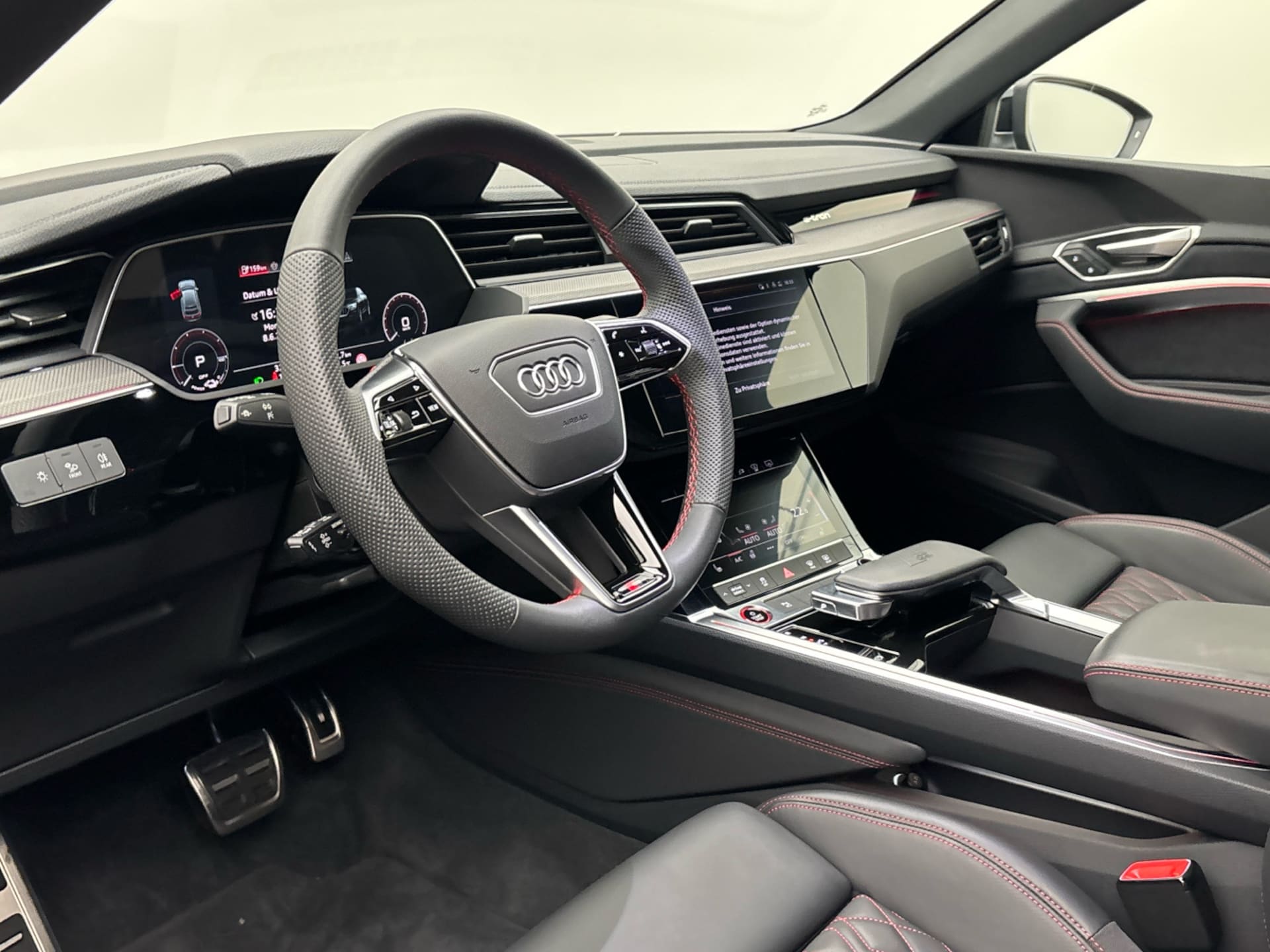 Audi SQ8 Sportback e-tron