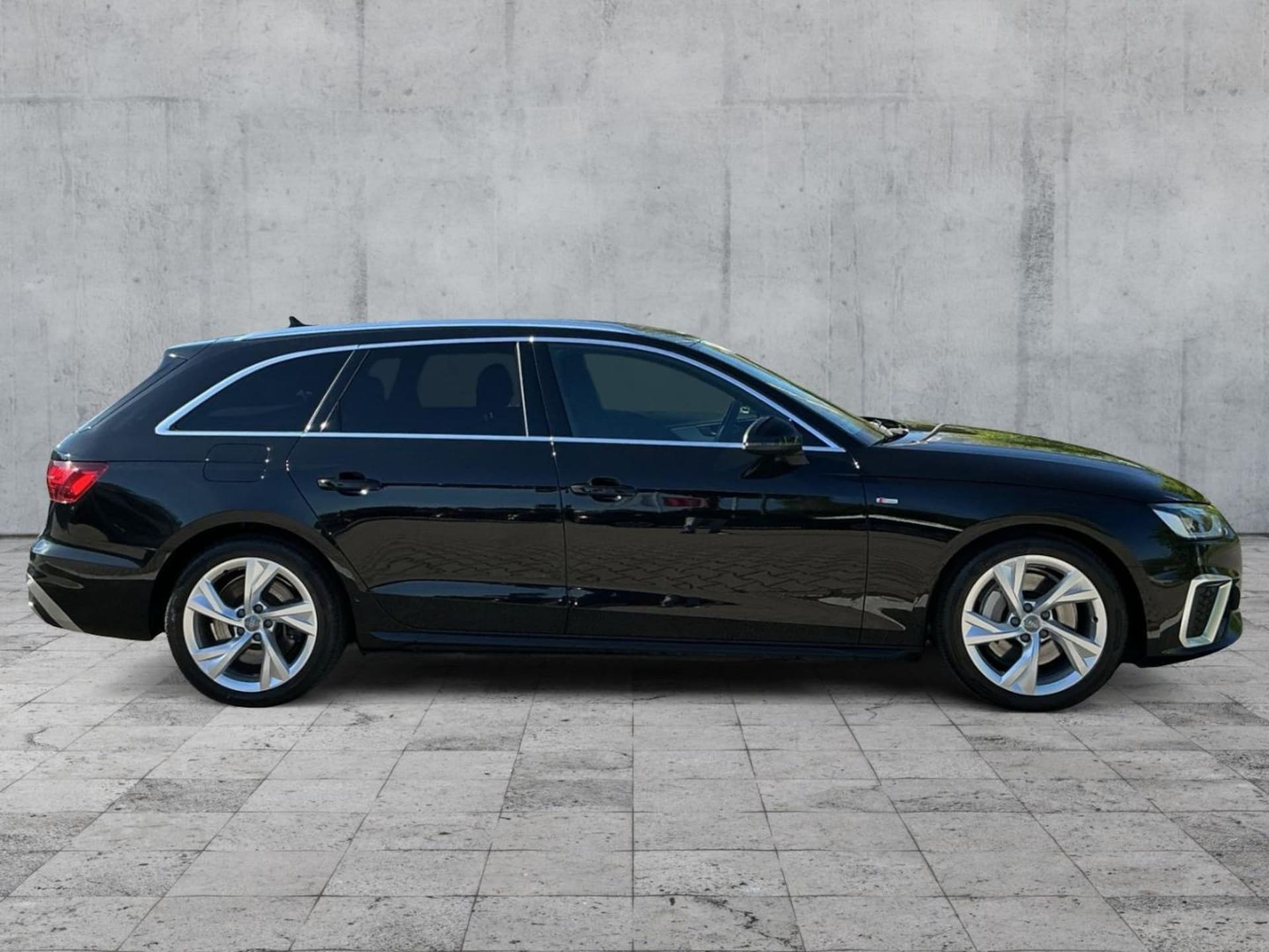 Audi A4 Avant S line