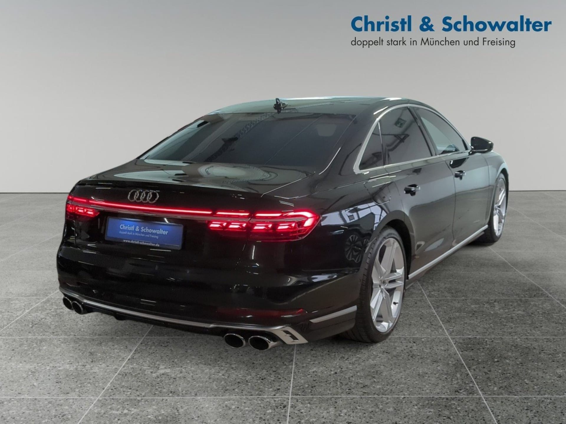 Audi S8