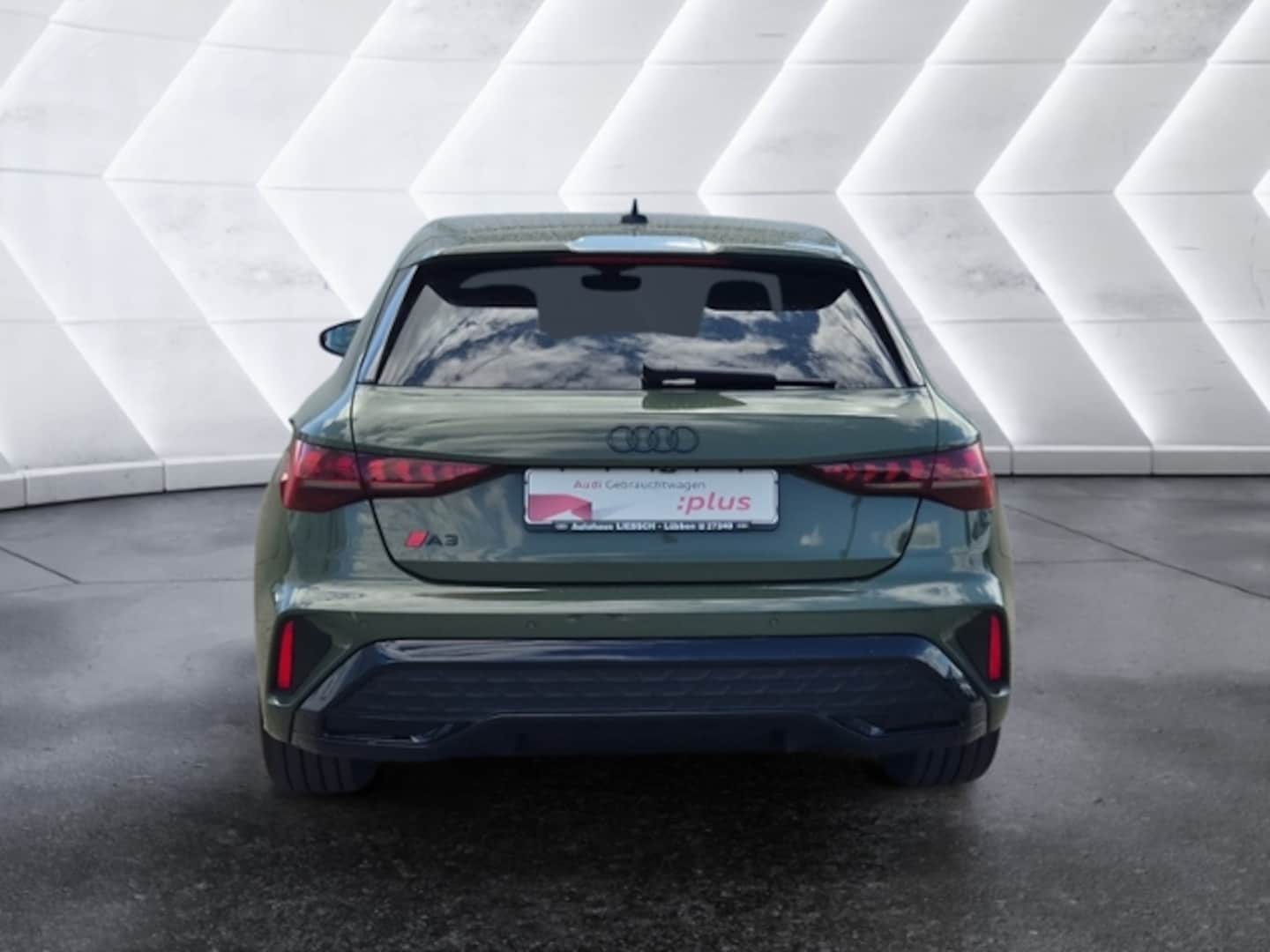 Bild über Audi A3 Sportback S line 35 TFSI S tronic - für weitere Informationen kontaktieren Sie den Audi Partner