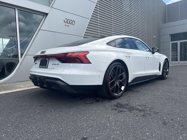 2026 Audi RS e-tron GT performance