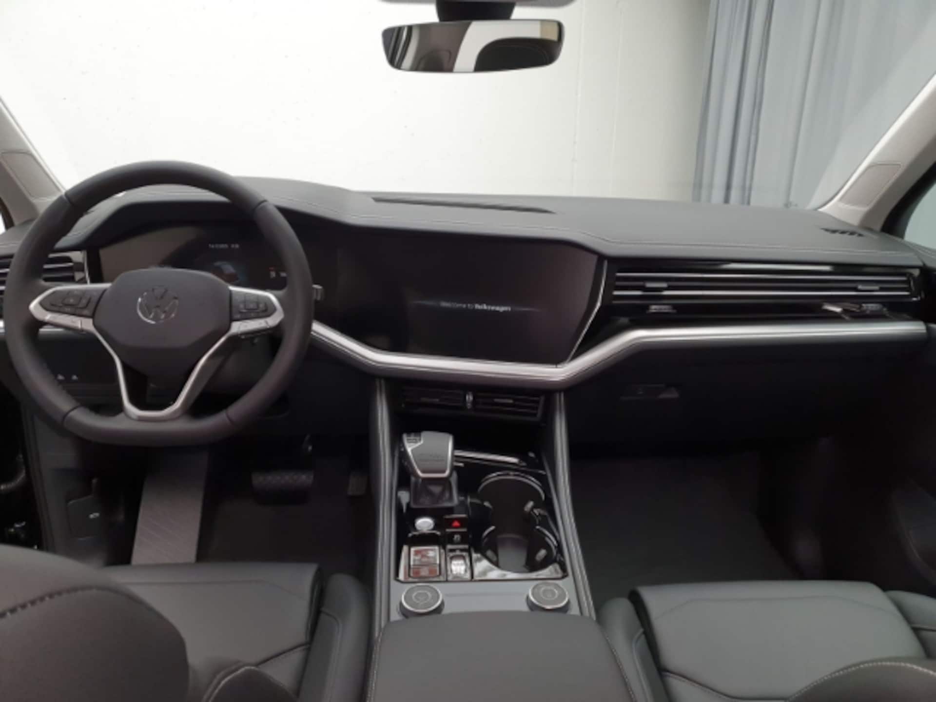 Volkswagen Touareg Basis-Modell