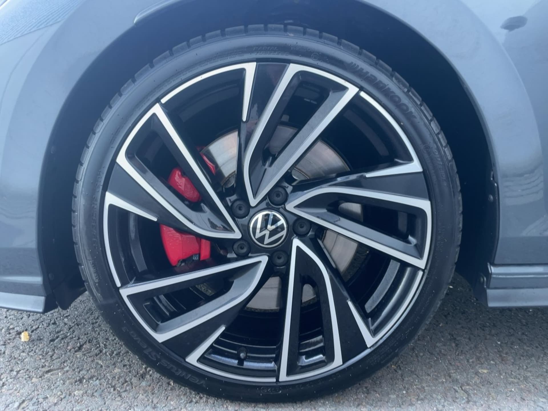 Volkswagen Golf GTI