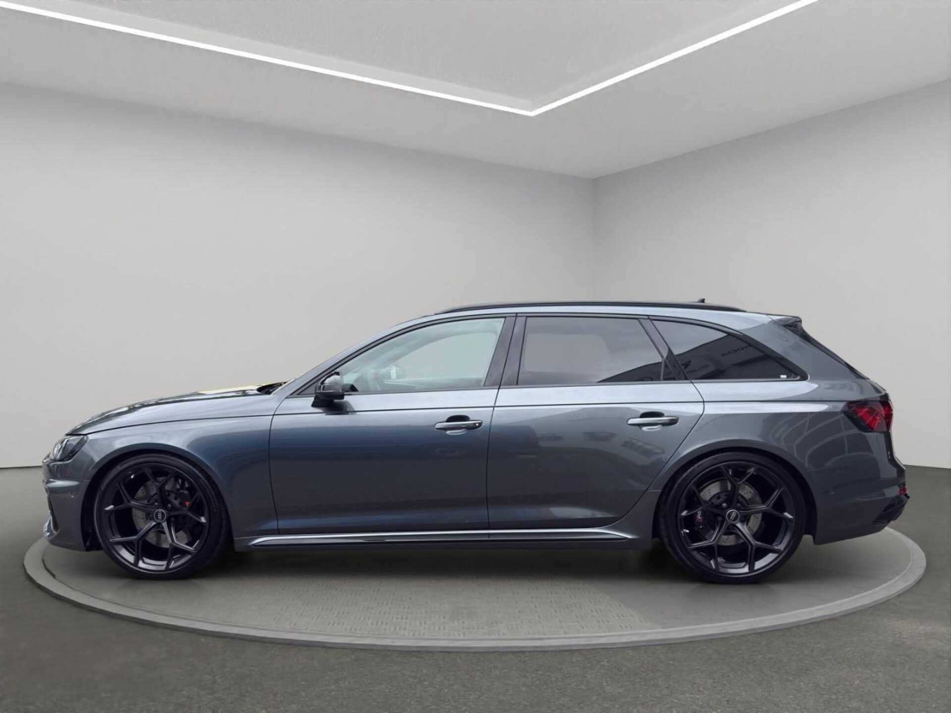 Audi RS 4 Avant