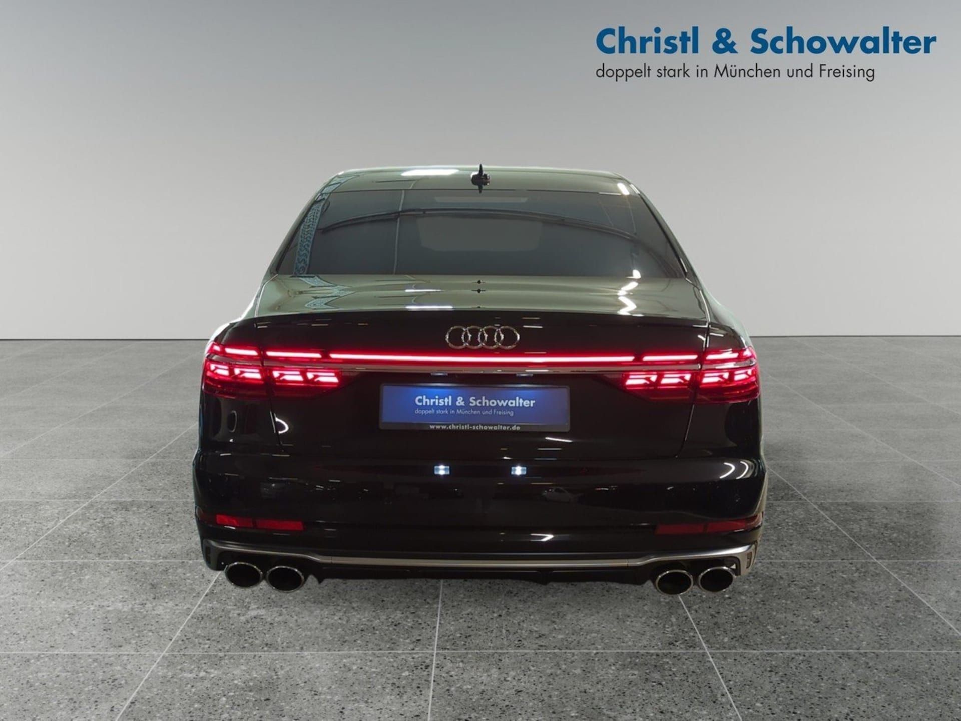 Audi S8