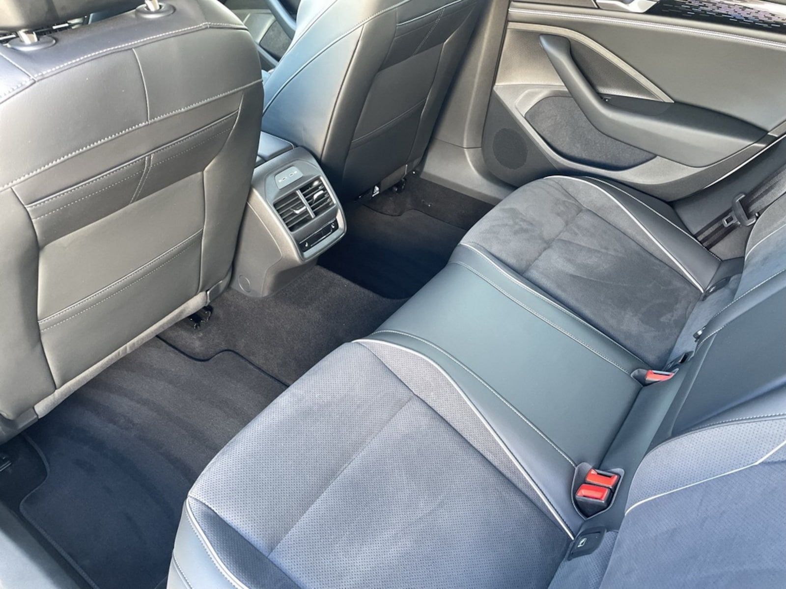 Volkswagen Passat – Bild 13