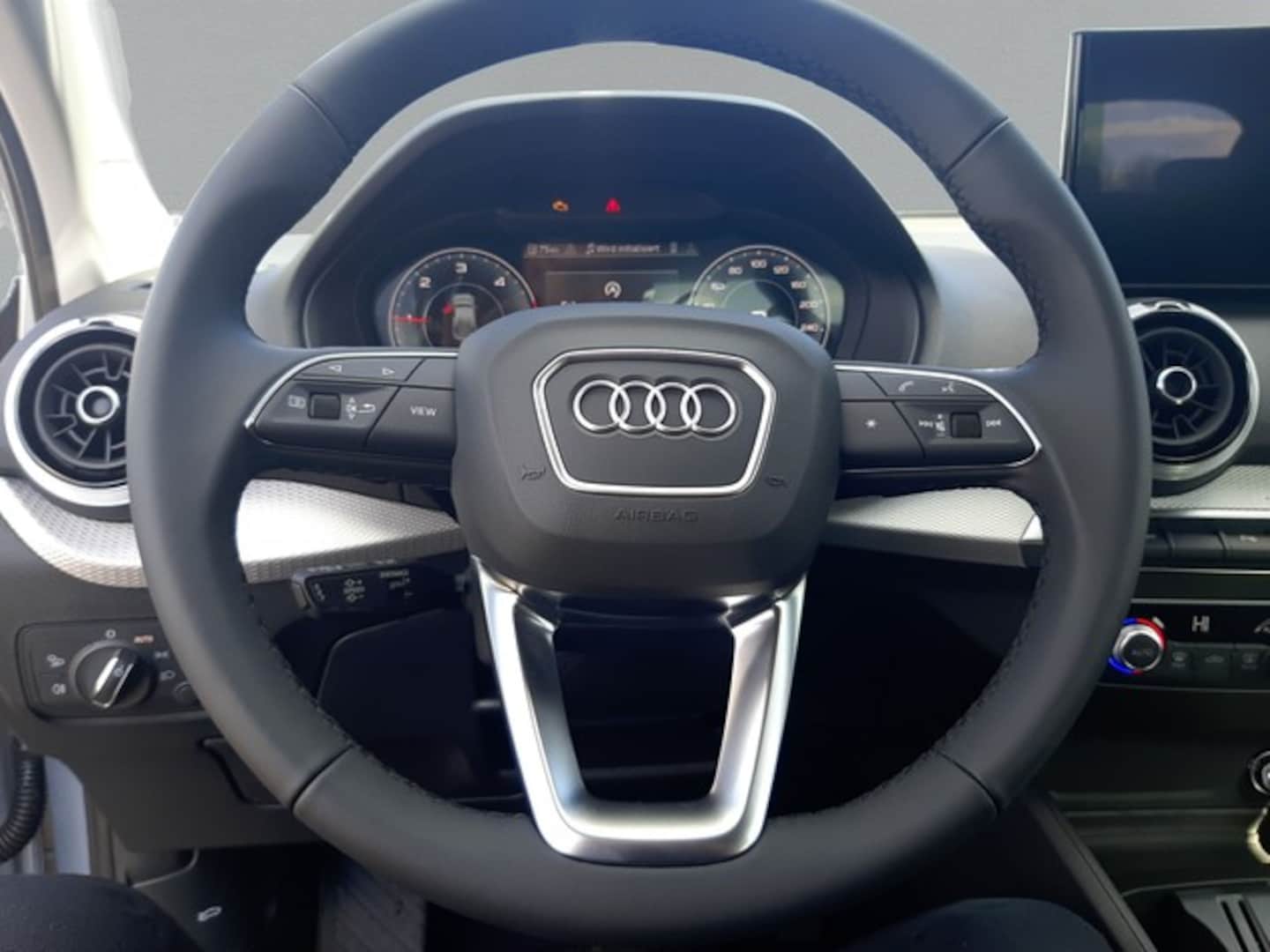 Bild über Audi Q2 advanced 35 TDI S tronic - für weitere Informationen kontaktieren Sie den Audi Partner