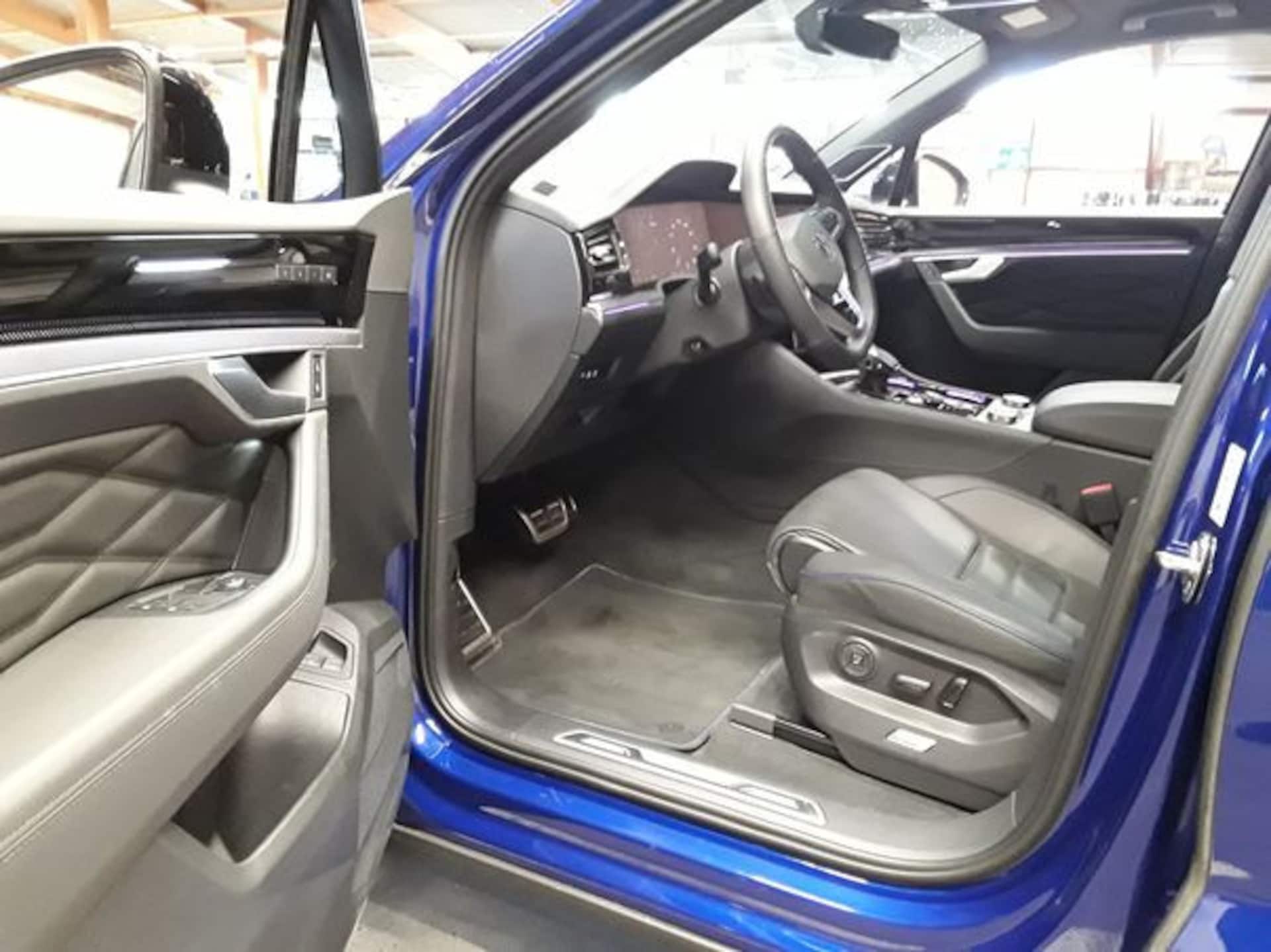 Volkswagen Touareg R